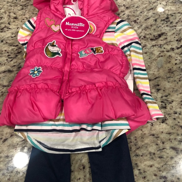 3 piece suite - Picture 2 of 2